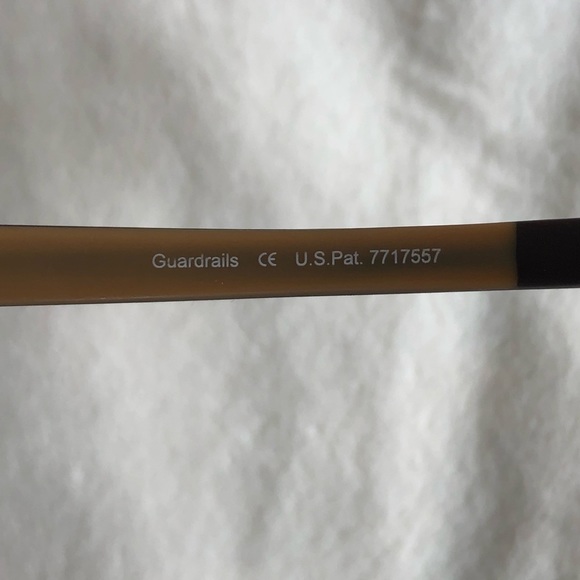 Maui Jim Guardrails Metallic Gloss Copper with HCL® Bronze Polarized lens EUC - Picture 9 of 14